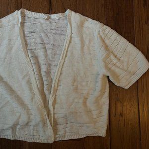 <3 white cropped short sleeve cardigan <3